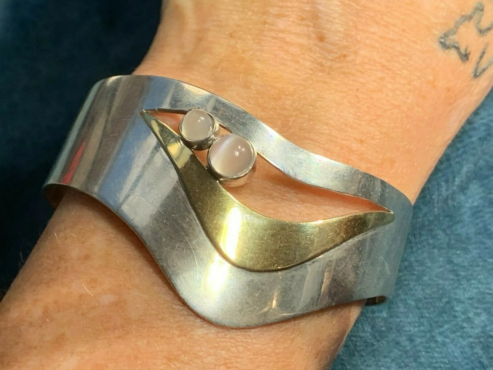 18k Yellow Gold & 925 Rainbow MOONSTONE Cuff WAVE Bracelet. 29g