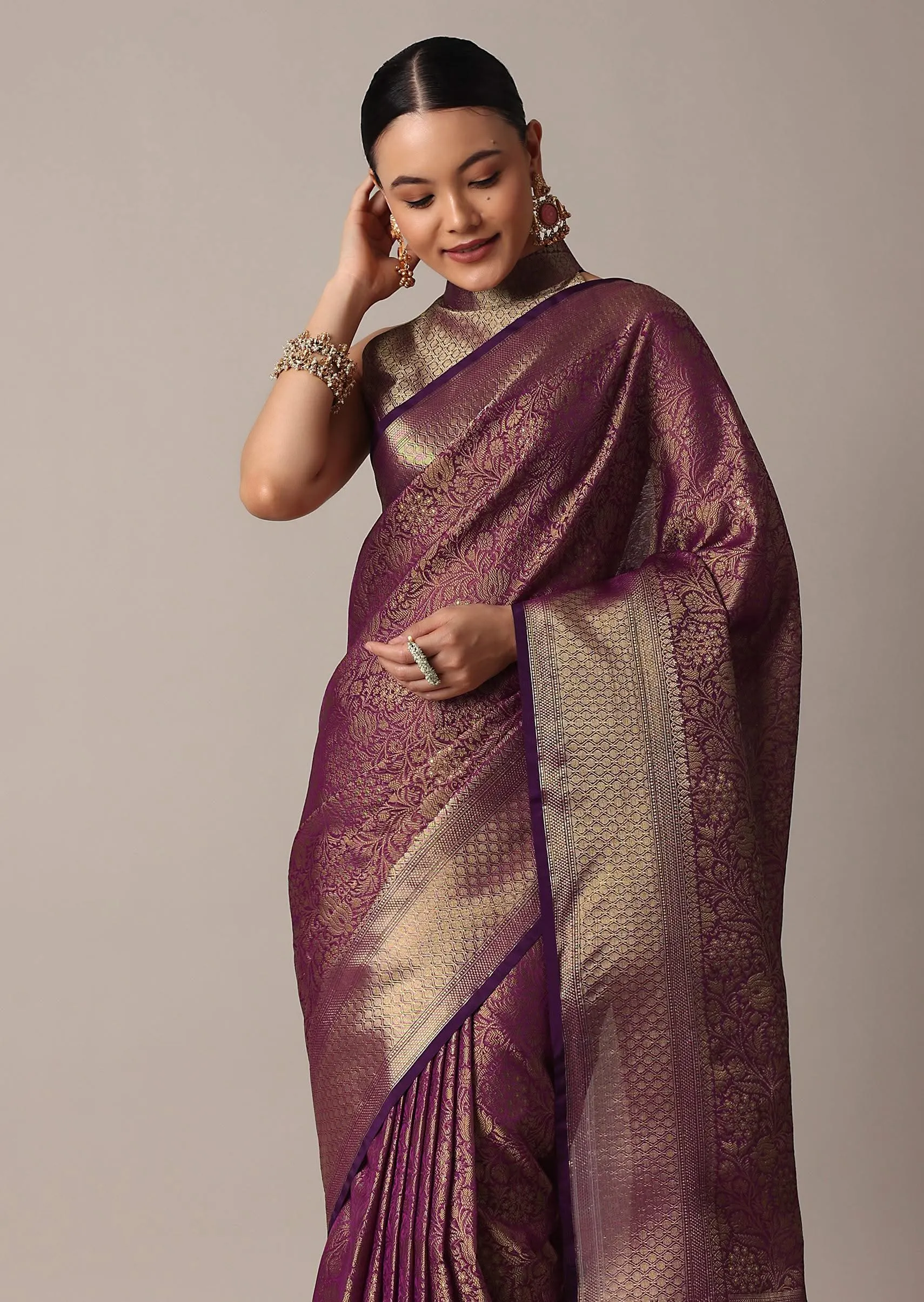 Onion Pink Banarasi Tunchui Silk Saree With Tassels And Unstitched Blouse Piece