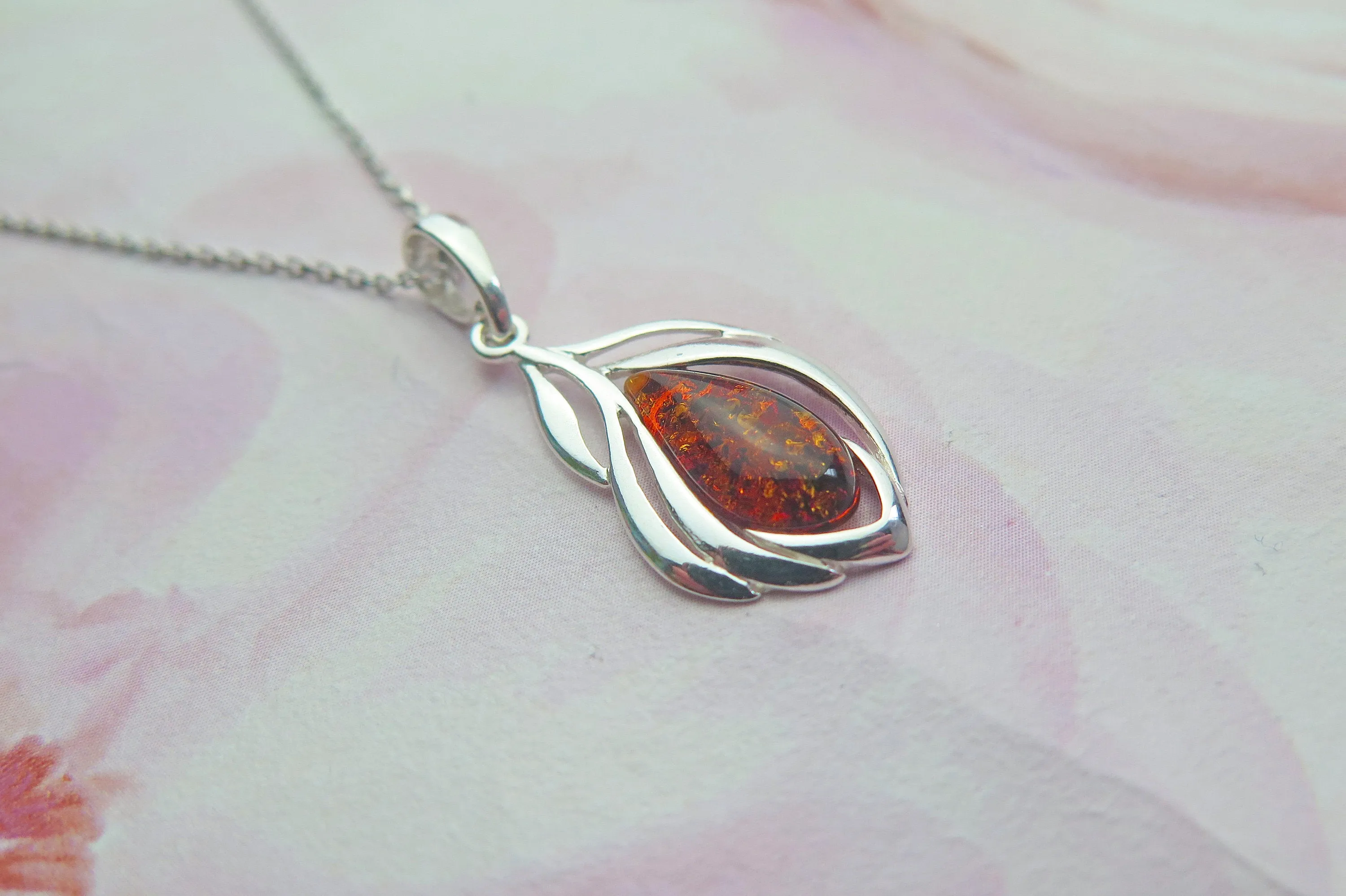 Solid 925 Sterling Silver Real Genuine Cognac Amber Leaf Pendant Necklace