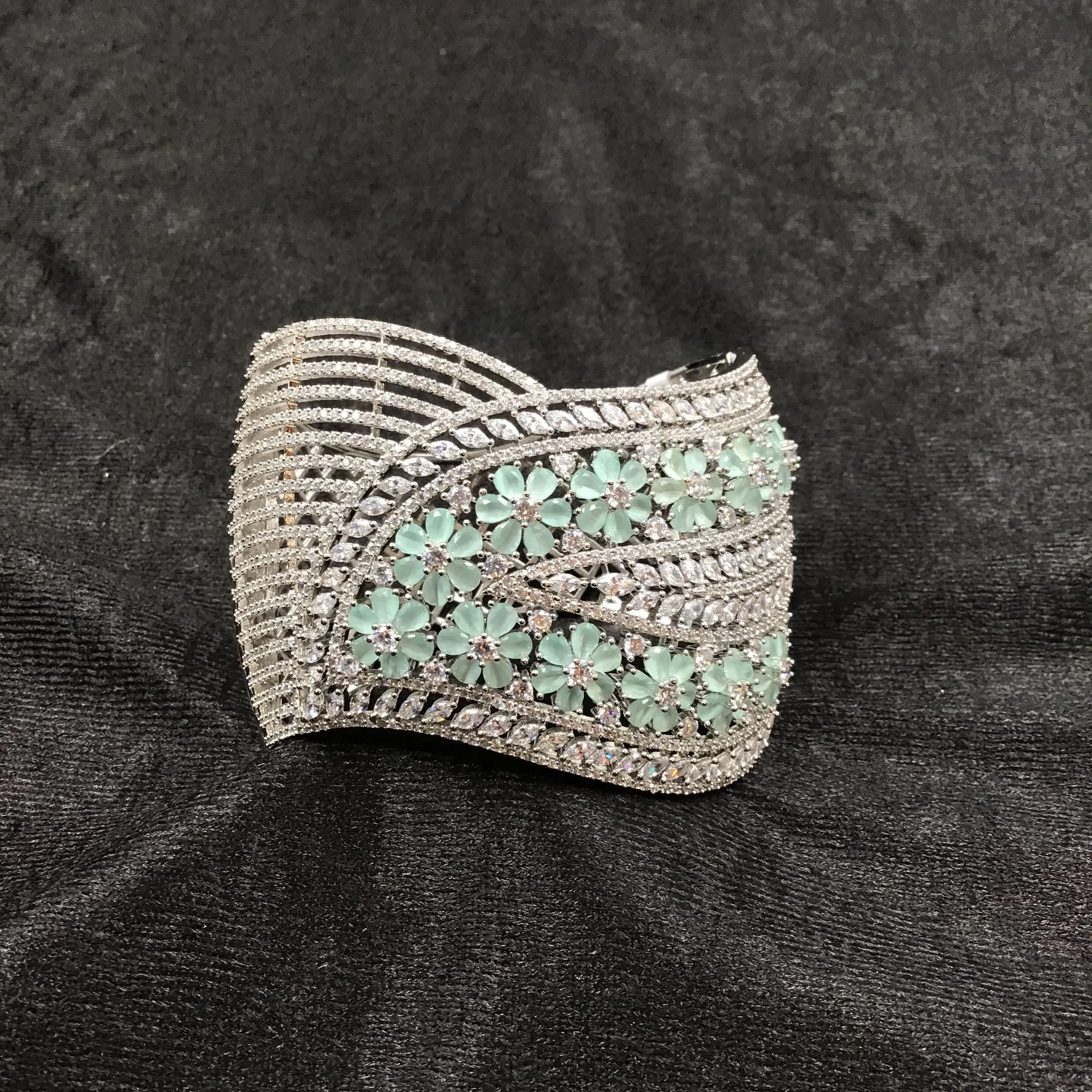 Zircon/AD Bracelet 6133-08